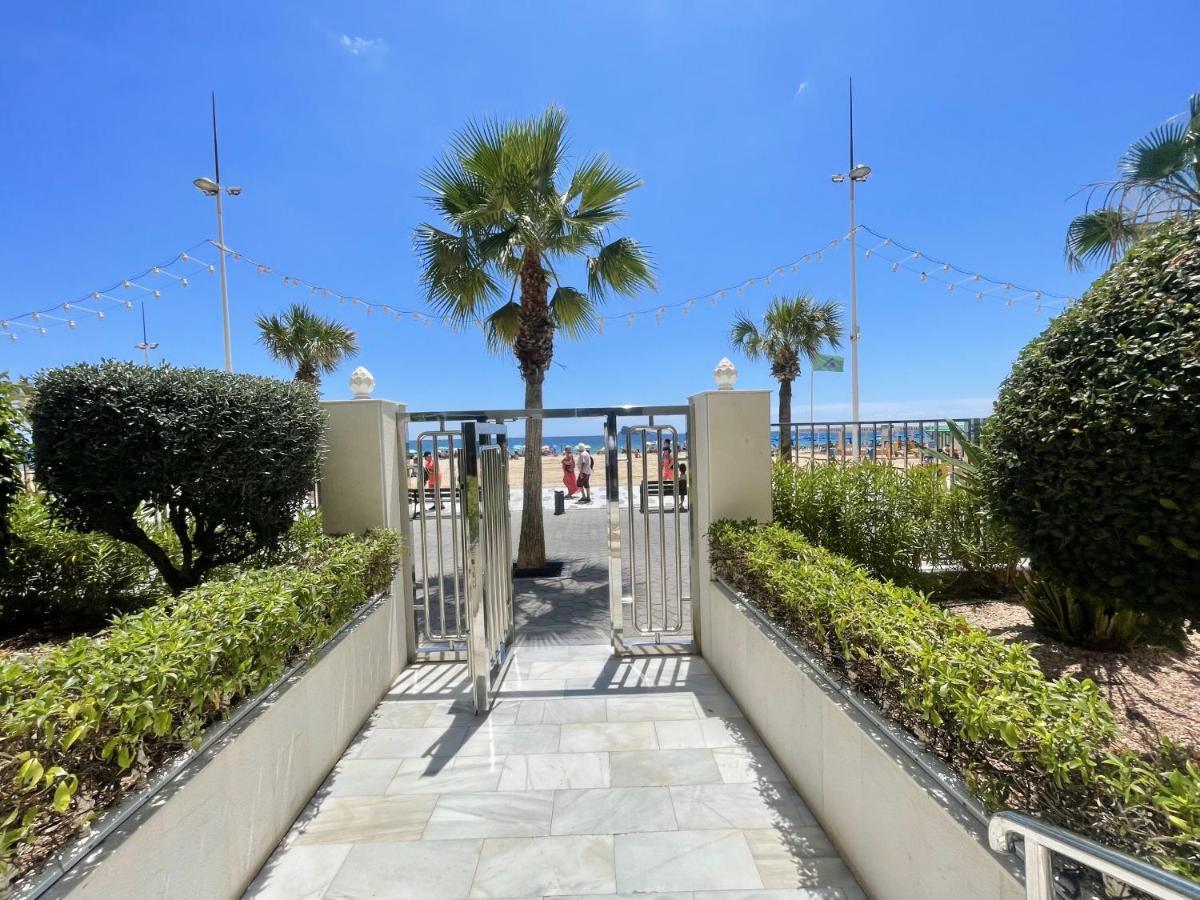 Appartement Tor Maraya Seafront Levante Views *